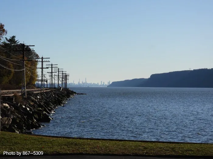 Scenic Hudson Park Picture 10