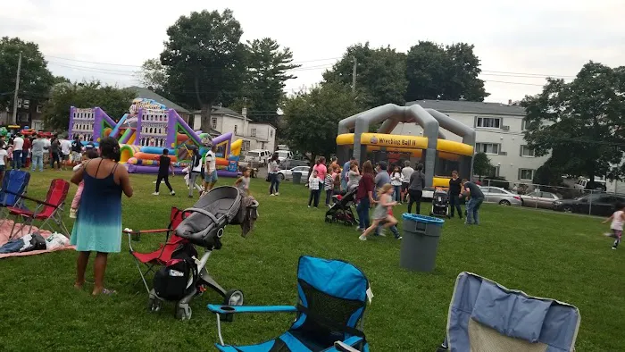 Deluca Park Picture 3
