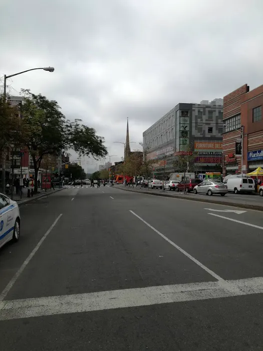 Harlem Run Plaza Picture 3