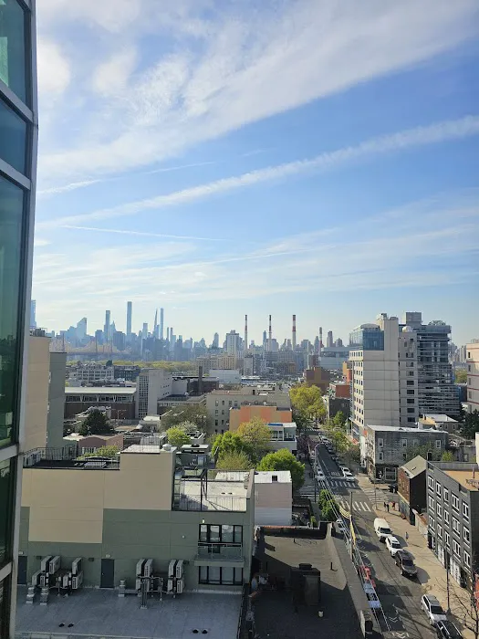 LIC Manhattan View Hotel Picture 9