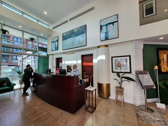 LIC Manhattan View Hotel Picture 8