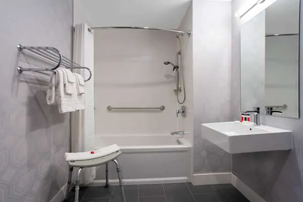 Microtel Inn by Wyndham Long Island City Picture 1
