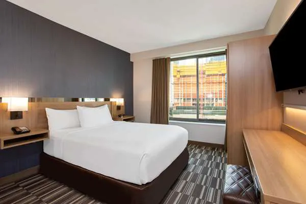 Microtel Inn by Wyndham Long Island City Picture 7