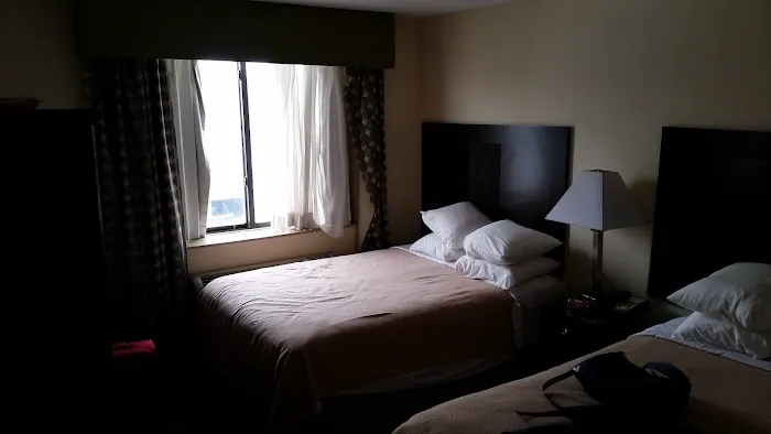 Ramada by Wyndham Long Island City Picture 5