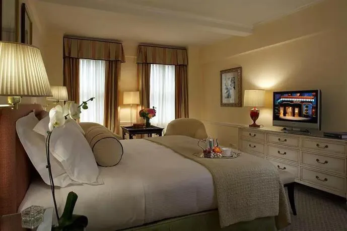 The Carlyle, A Rosewood Hotel Picture 2