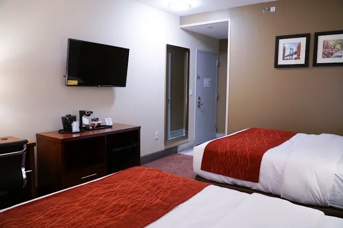 Lotus BLU Inn & Suites Picture 2