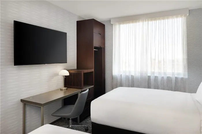 DoubleTree by Hilton Long Island City New York Picture 9