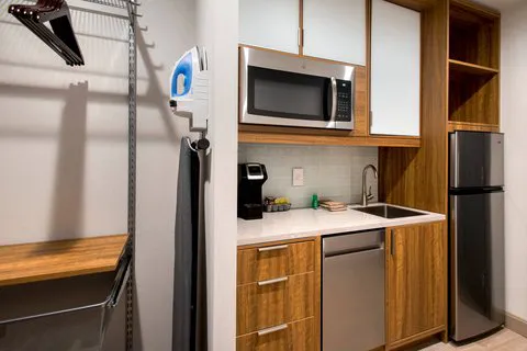 TownePlace Suites New York Long Island City/Manhattan View Picture 4