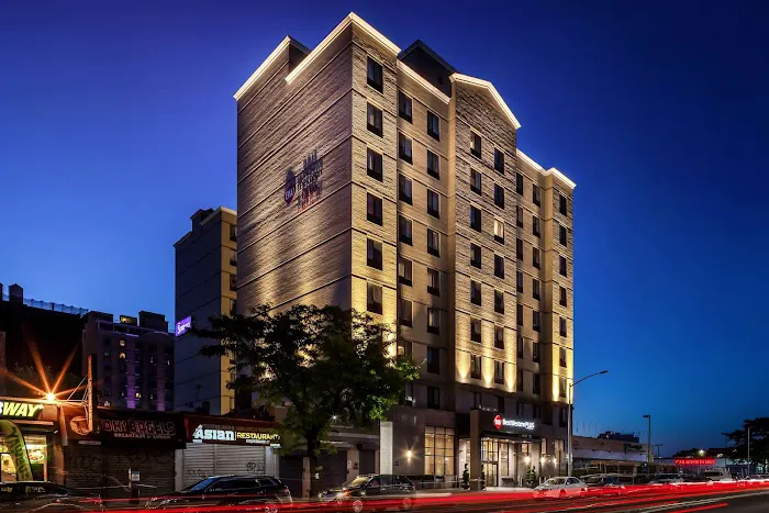 Best Western Plus Plaza Hotel Picture 4