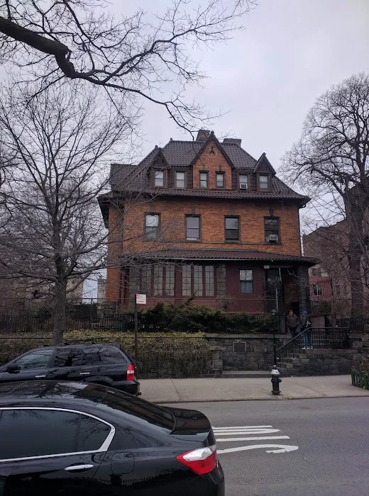 Donnellan Square Picture 10