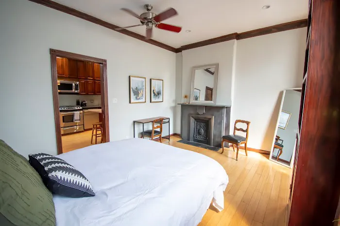 255 West Guesthouse Picture 7