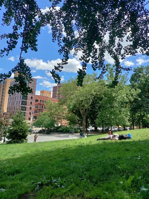 St. Nicholas Park Picture 8