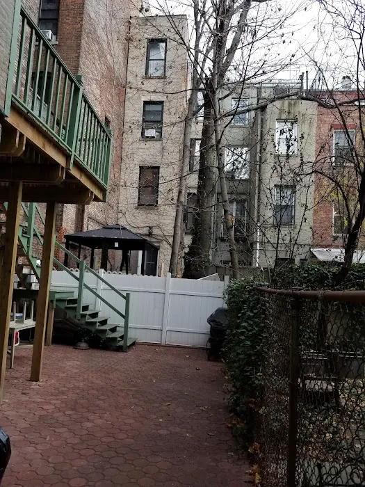 475 NYC B&B Picture 2