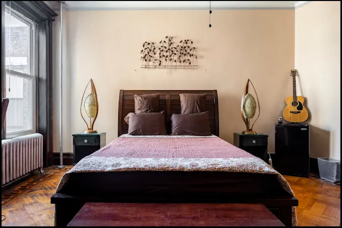 475 NYC B&B Picture 4