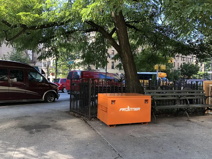 Johnny Hartman Plaza Picture 10