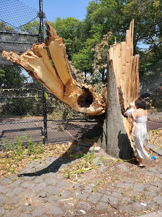 Mellett Playground Picture 3