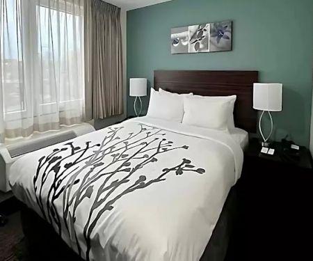 Sleep Inn Brooklyn - Sheepshead Bay
