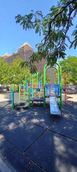 Rolph Henry Playground Picture 2