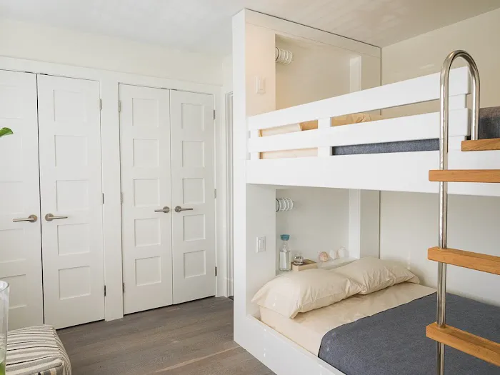 North Harbor Condos Picture 4