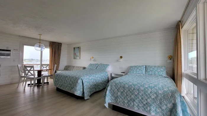 Snug Harbor Motel & Marina Picture 7