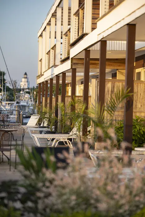 Snug Harbor Motel & Marina Picture 1