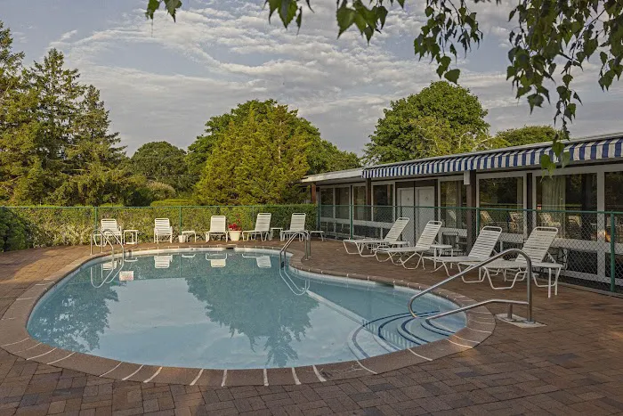 Snug Harbor Motel & Marina Picture 8