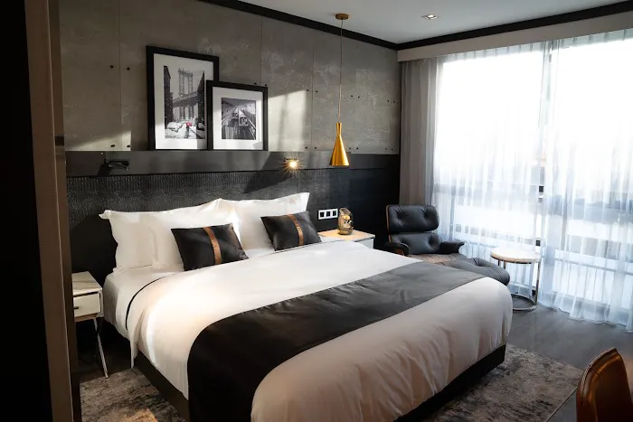 Hotel 42 Picture 2