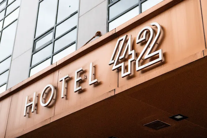 Hotel 42 Picture 1