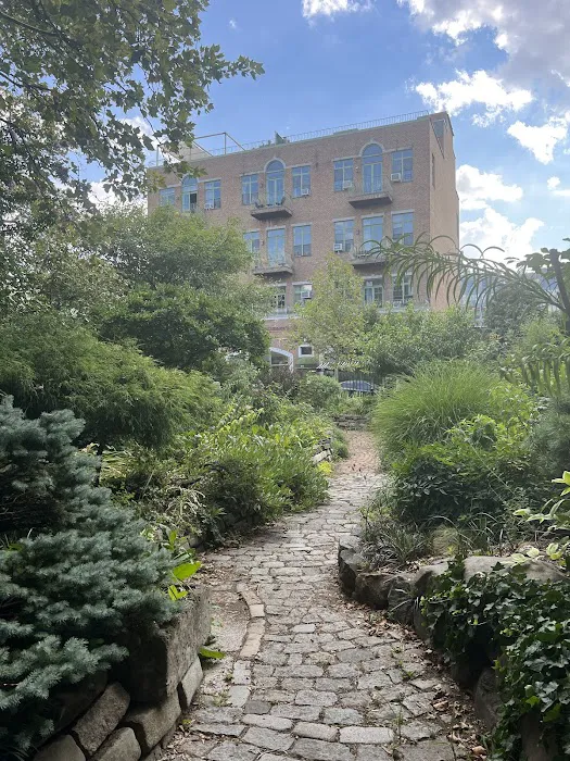 Green Dome Garden Picture 8
