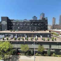 The Box House Hotel ico