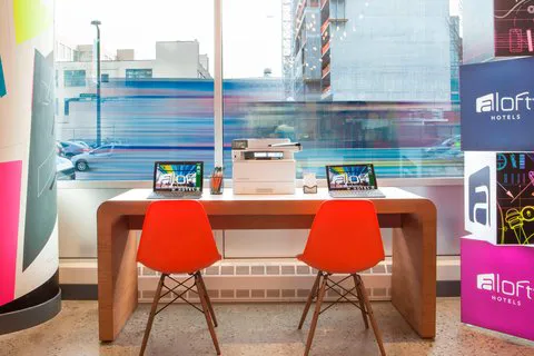 Aloft Long Island City-Manhattan View Picture 8