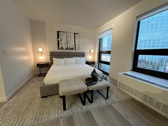 Sonder Court Square Apartments Long Island City Picture 3