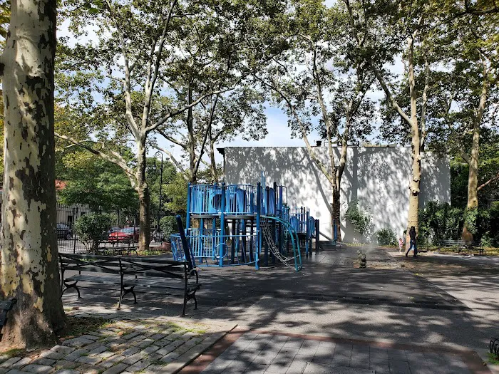 Elizabeth Stroud Playground Picture 1