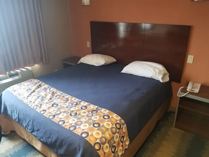 Atlantic Motor Inn Picture 10