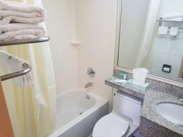 Atlantic Motor Inn Picture 5