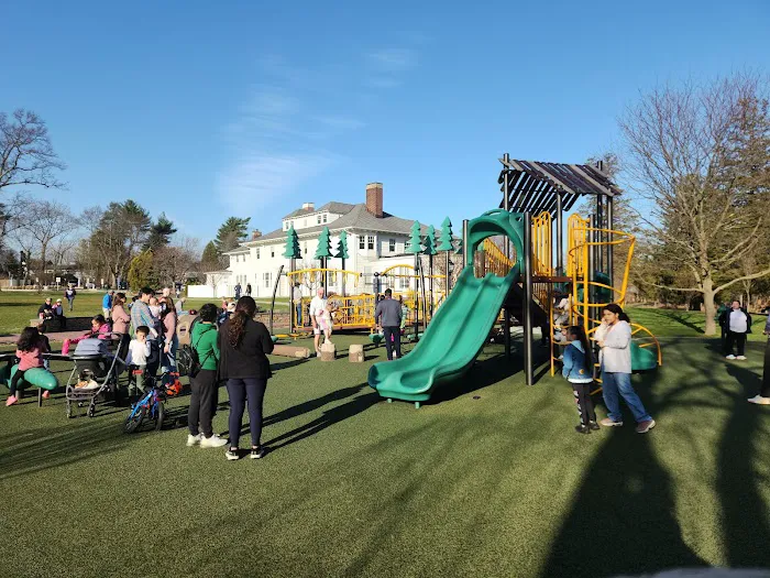 Crawford Park Picture 8