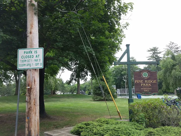 Pine Ridge Park Picture 5
