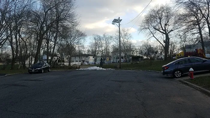 Lee Place Park Picture 7