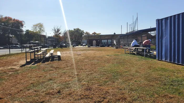 Hawthorne Park Picture 4