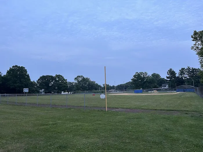 Hawthorne Park Picture 6