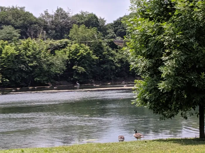 Crystal Lake Park Picture 3