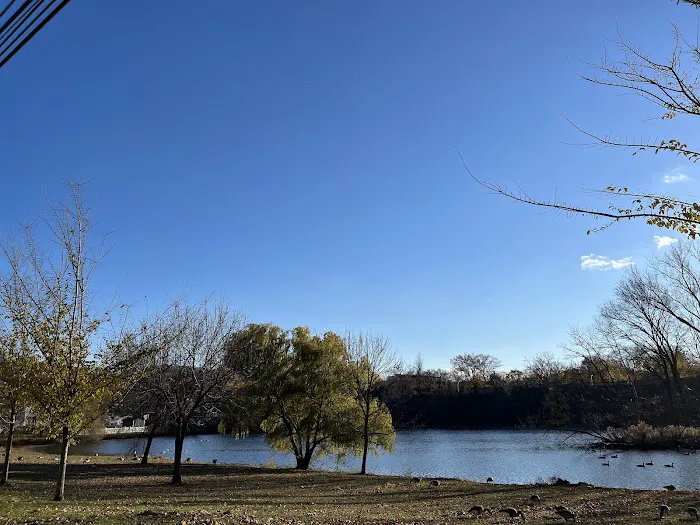 Crystal Lake Park Picture 4
