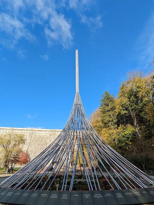 Kensico Dam Plaza Picture 2