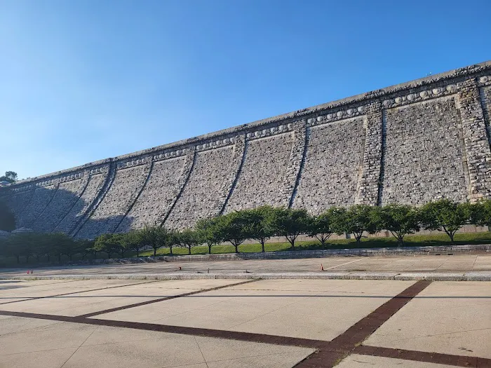 Kensico Dam Plaza Picture 3
