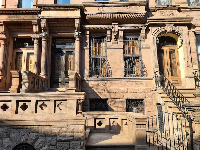 Sherlock's Brownstone Picture 1