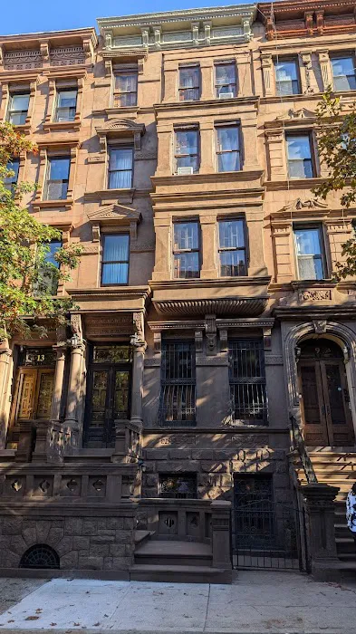 Sherlock's Brownstone Picture 10