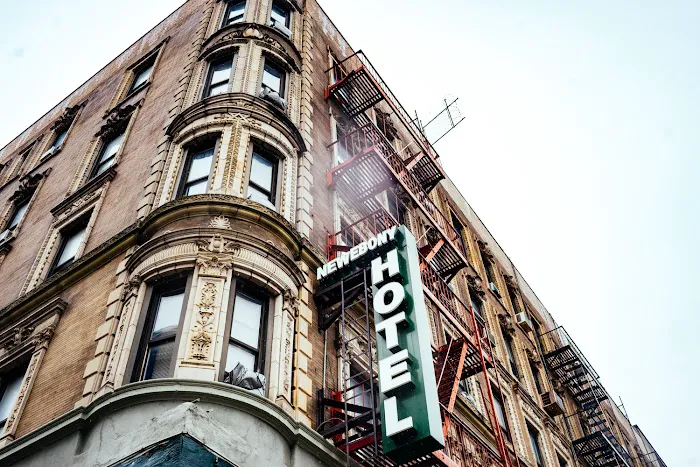 New Ebony Hotel Picture 3
