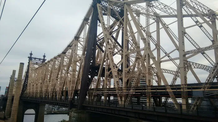 Queensbridge Park Picture 2