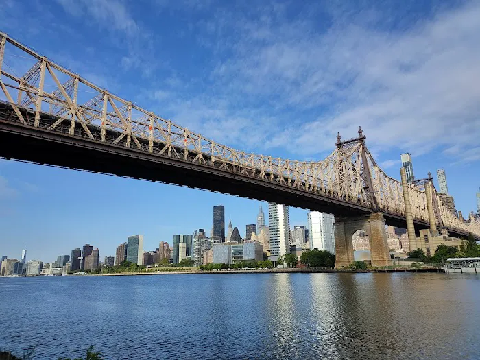 Queensbridge Park Picture 5