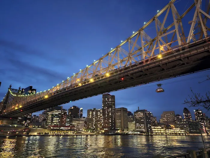 Roosevelt Island Picture 8